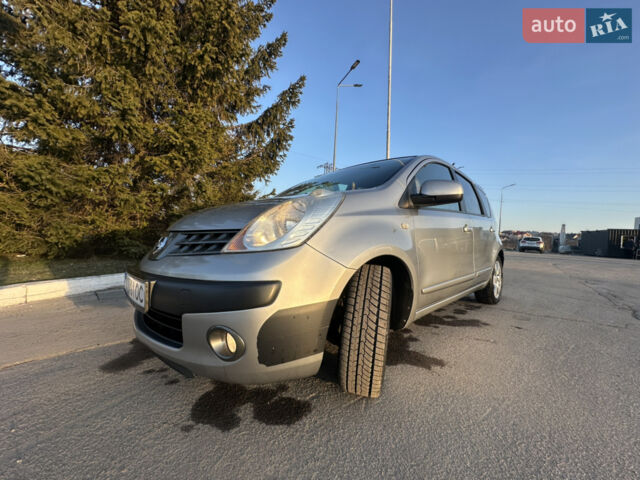 Серый Ниссан Ноут, объемом двигателя 1.6 л и пробегом 311 тыс. км за 4800 $, фото 4 на Automoto.ua