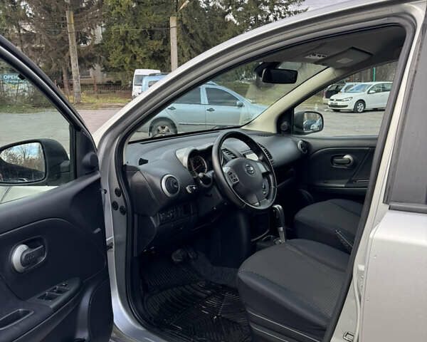 Сірий Ніссан Ноут, об'ємом двигуна 1.6 л та пробігом 185 тис. км за 6800 $, фото 12 на Automoto.ua