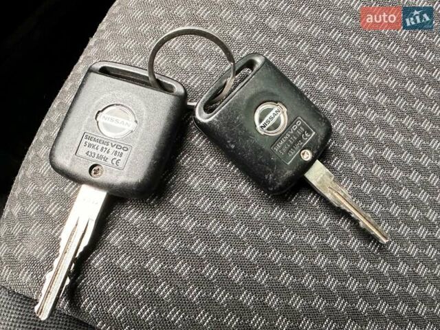 Серый Ниссан Ноут, объемом двигателя 1.4 л и пробегом 208 тыс. км за 5000 $, фото 34 на Automoto.ua