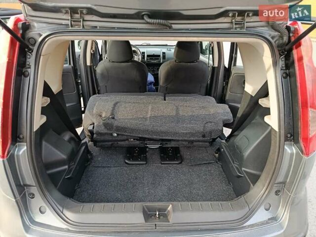 Сірий Ніссан Ноут, об'ємом двигуна 1.39 л та пробігом 218 тис. км за 4500 $, фото 37 на Automoto.ua