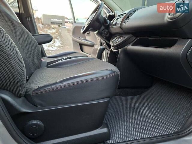 Сірий Ніссан Ноут, об'ємом двигуна 1.6 л та пробігом 224 тис. км за 6800 $, фото 21 на Automoto.ua