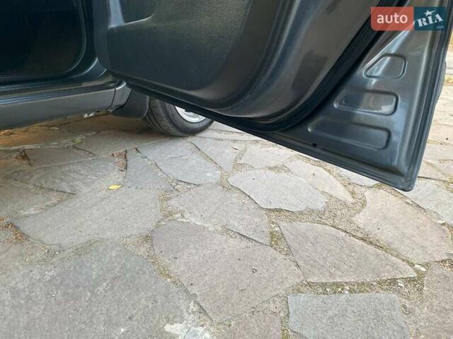 Серый Ниссан Ноут, объемом двигателя 1.6 л и пробегом 168 тыс. км за 6300 $, фото 37 на Automoto.ua