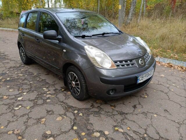 Серый Ниссан Ноут, объемом двигателя 1.4 л и пробегом 218 тыс. км за 4700 $, фото 1 на Automoto.ua