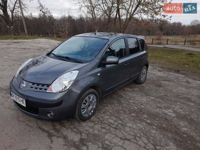 Серый Ниссан Ноут, объемом двигателя 1.6 л и пробегом 216 тыс. км за 5700 $, фото 3 на Automoto.ua
