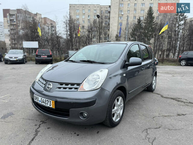 Серый Ниссан Ноут, объемом двигателя 1.6 л и пробегом 168 тыс. км за 6750 $, фото 2 на Automoto.ua