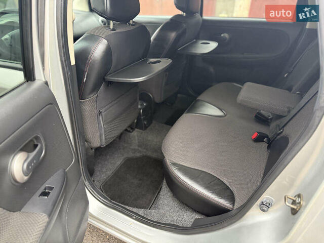 Сірий Ніссан Ноут, об'ємом двигуна 1.6 л та пробігом 90 тис. км за 5999 $, фото 24 на Automoto.ua