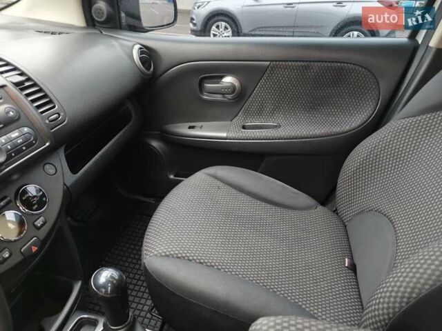 Ніссан Ноут 2006 у Ковель на Automoto.ua Сірий Ніссан Ноут, об'ємом двигуна 1.5 л та пробігом 203 тис. км за 6800 $, фото 21 на Automoto.ua