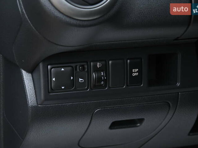 Сірий Ніссан Ноут, об'ємом двигуна 1.6 л та пробігом 258 тис. км за 5150 $, фото 17 на Automoto.ua