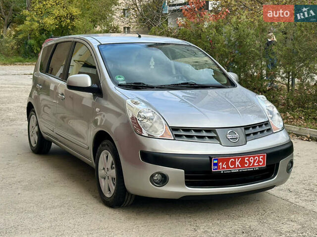 Сірий Ніссан Ноут, об'ємом двигуна 1.4 л та пробігом 130 тис. км за 5450 $, фото 75 на Automoto.ua