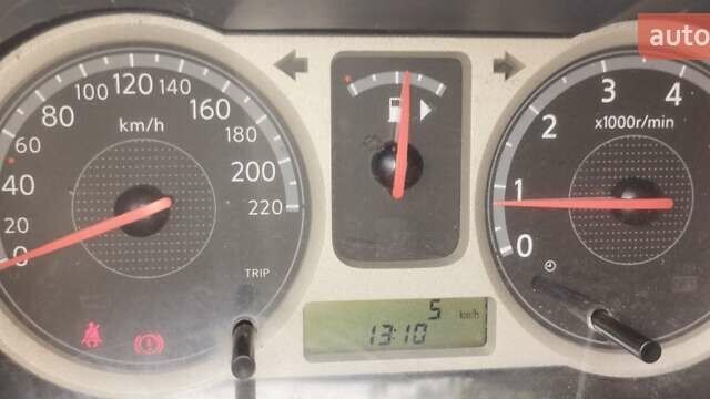 Сірий Ніссан Ноут, об'ємом двигуна 1.5 л та пробігом 200 тис. км за 4950 $, фото 14 на Automoto.ua