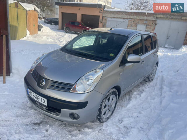 Серый Ниссан Ноут, объемом двигателя 1.4 л и пробегом 178 тыс. км за 4750 $, фото 6 на Automoto.ua