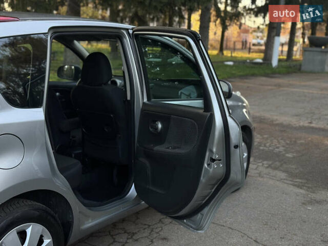 Сірий Ніссан Ноут, об'ємом двигуна 1.39 л та пробігом 178 тис. км за 5150 $, фото 19 на Automoto.ua