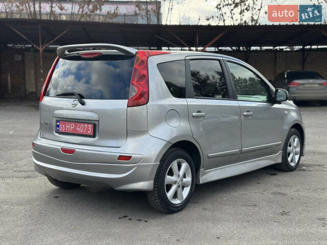 Сірий Ніссан Ноут, об'ємом двигуна 1.6 л та пробігом 185 тис. км за 6800 $, фото 4 на Automoto.ua