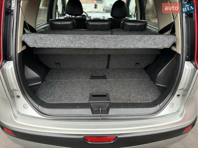 Сірий Ніссан Ноут, об'ємом двигуна 1.6 л та пробігом 90 тис. км за 5999 $, фото 34 на Automoto.ua