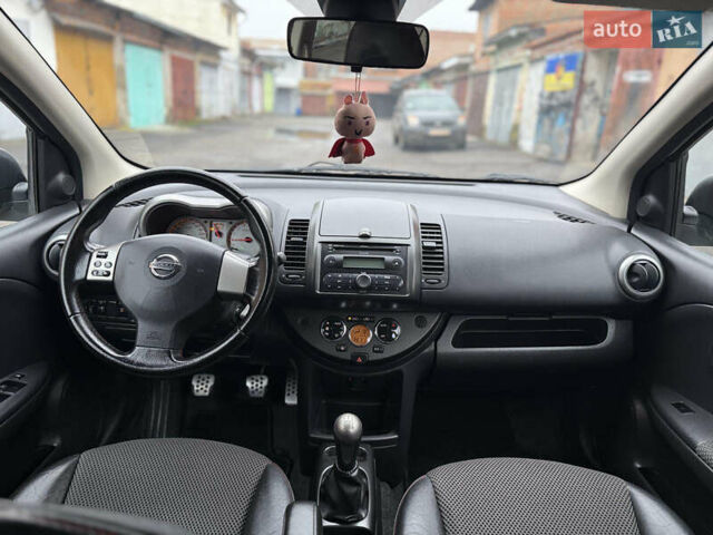 Сірий Ніссан Ноут, об'ємом двигуна 1.6 л та пробігом 90 тис. км за 5999 $, фото 27 на Automoto.ua