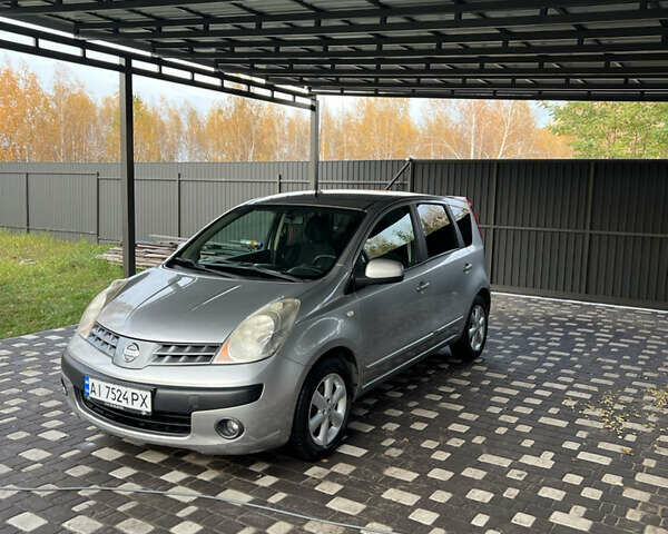 Серый Ниссан Ноут, объемом двигателя 1.6 л и пробегом 192 тыс. км за 5700 $, фото 4 на Automoto.ua