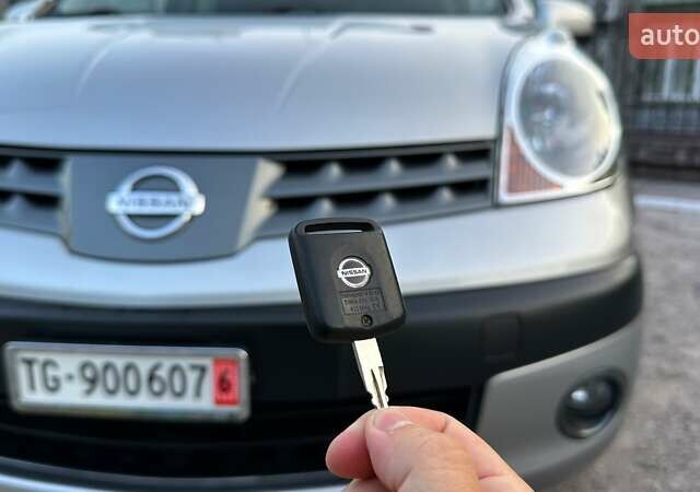 Серый Ниссан Ноут, объемом двигателя 1.6 л и пробегом 181 тыс. км за 5999 $, фото 58 на Automoto.ua