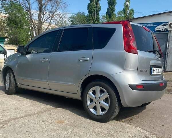 Сірий Ніссан Ноут, об'ємом двигуна 1.5 л та пробігом 148 тис. км за 4300 $, фото 1 на Automoto.ua