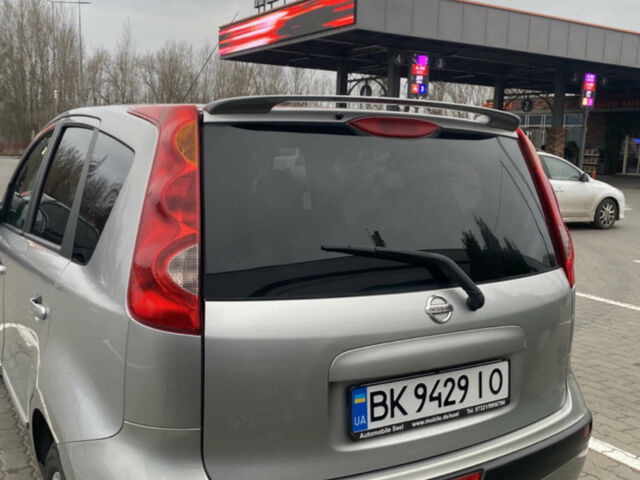 Сірий Ніссан Ноут, об'ємом двигуна 1.6 л та пробігом 215 тис. км за 4600 $, фото 9 на Automoto.ua