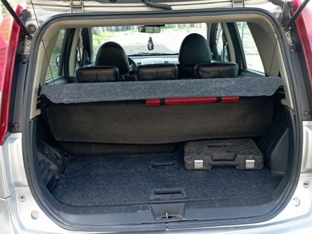 Серый Ниссан Ноут, объемом двигателя 1.6 л и пробегом 217 тыс. км за 4500 $, фото 16 на Automoto.ua