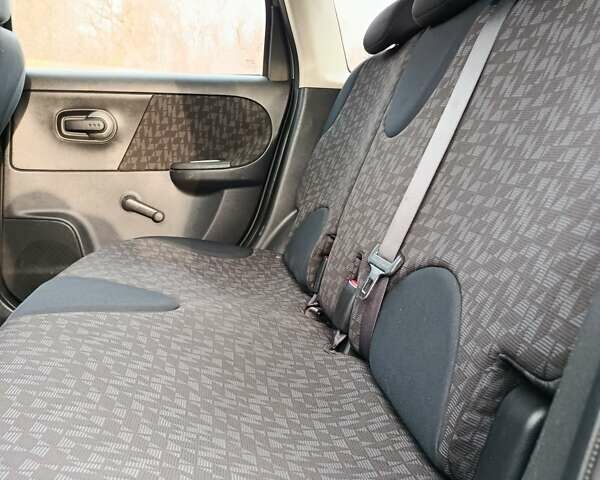 Сірий Ніссан Ноут, об'ємом двигуна 1.39 л та пробігом 218 тис. км за 4500 $, фото 24 на Automoto.ua