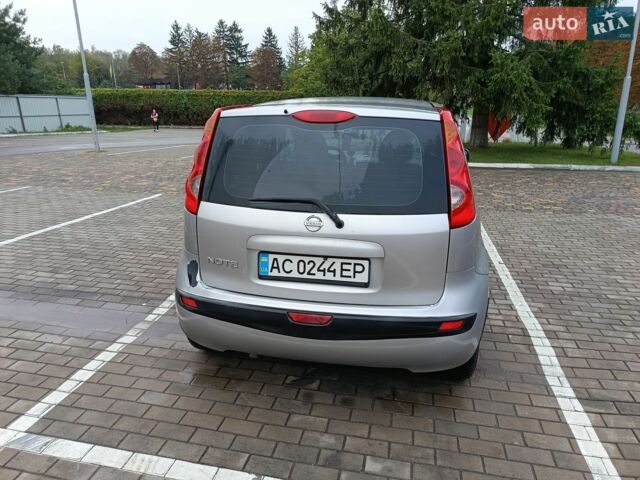 Сірий Ніссан Ноут, об'ємом двигуна 1.6 л та пробігом 223 тис. км за 5400 $, фото 11 на Automoto.ua