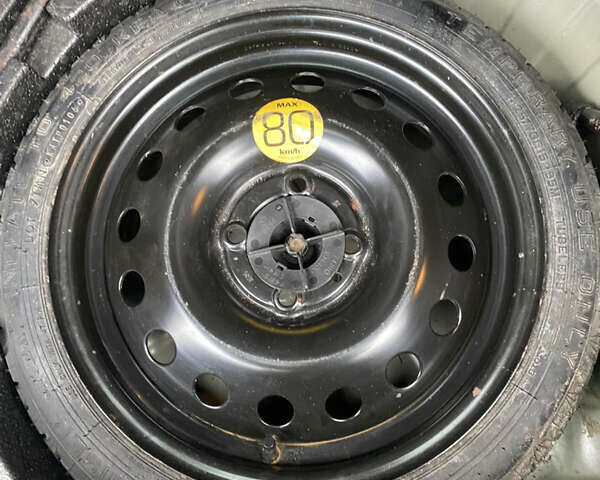 Сірий Ніссан Ноут, об'ємом двигуна 1.6 л та пробігом 214 тис. км за 5200 $, фото 17 на Automoto.ua