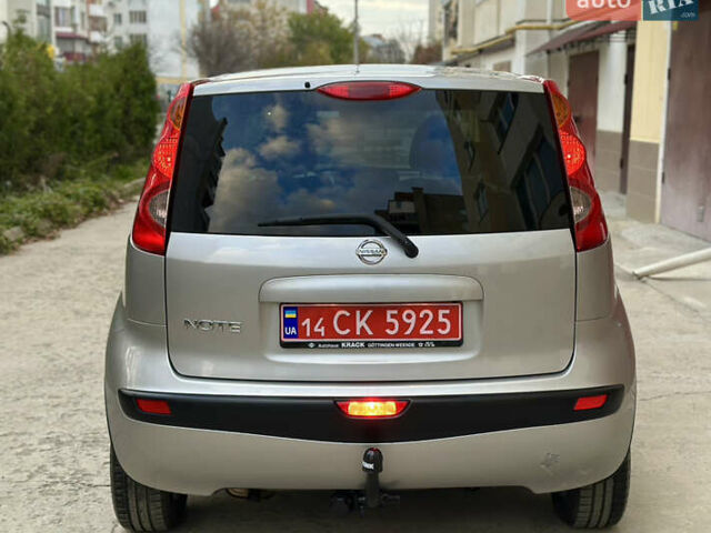 Сірий Ніссан Ноут, об'ємом двигуна 1.4 л та пробігом 130 тис. км за 5450 $, фото 96 на Automoto.ua