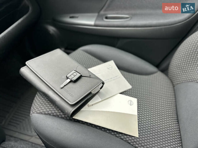 Серый Ниссан Ноут, объемом двигателя 1.6 л и пробегом 185 тыс. км за 6500 $, фото 17 на Automoto.ua