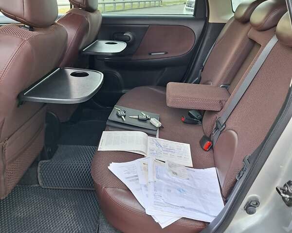 Сірий Ніссан Ноут, об'ємом двигуна 1.6 л та пробігом 161 тис. км за 6999 $, фото 35 на Automoto.ua