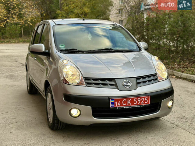 Сірий Ніссан Ноут, об'ємом двигуна 1.4 л та пробігом 130 тис. км за 5450 $, фото 95 на Automoto.ua