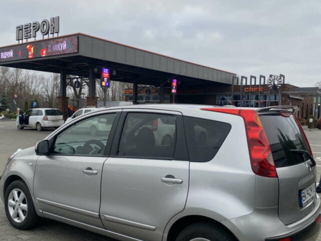 Сірий Ніссан Ноут, об'ємом двигуна 1.6 л та пробігом 215 тис. км за 4600 $, фото 10 на Automoto.ua