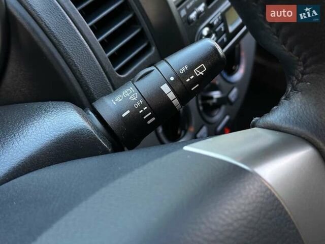 Серый Ниссан Ноут, объемом двигателя 1.6 л и пробегом 181 тыс. км за 5999 $, фото 26 на Automoto.ua