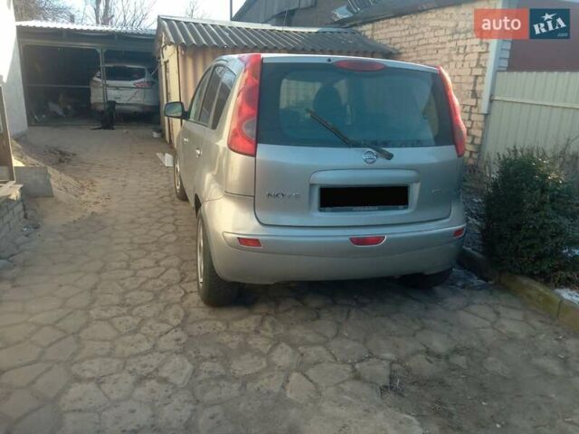 Сірий Ніссан Ноут, об'ємом двигуна 1.46 л та пробігом 223 тис. км за 4600 $, фото 2 на Automoto.ua