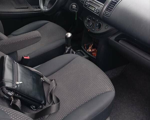 Сірий Ніссан Ноут, об'ємом двигуна 1.4 л та пробігом 178 тис. км за 4500 $, фото 16 на Automoto.ua