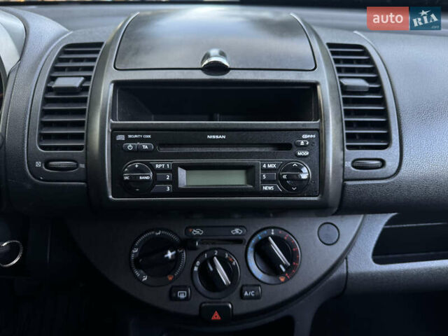 Сірий Ніссан Ноут, об'ємом двигуна 1.39 л та пробігом 178 тис. км за 5150 $, фото 24 на Automoto.ua