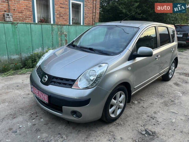 Сірий Ніссан Ноут, об'ємом двигуна 1.6 л та пробігом 236 тис. км за 7150 $, фото 5 на Automoto.ua