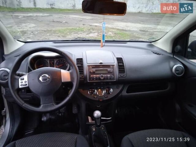 Сірий Ніссан Ноут, об'ємом двигуна 1.39 л та пробігом 248 тис. км за 4100 $, фото 6 на Automoto.ua