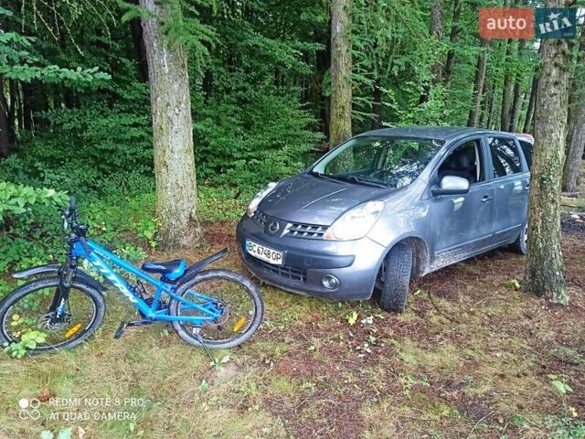 Серый Ниссан Ноут, объемом двигателя 1.6 л и пробегом 186 тыс. км за 6100 $, фото 11 на Automoto.ua