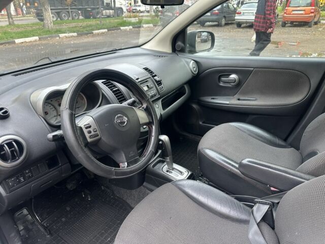 Сірий Ніссан Ноут, об'ємом двигуна 1.6 л та пробігом 200 тис. км за 3999 $, фото 5 на Automoto.ua