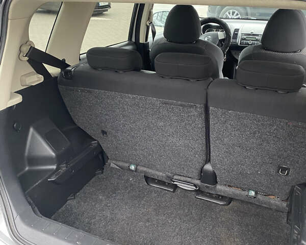 Сірий Ніссан Ноут, об'ємом двигуна 1.6 л та пробігом 214 тис. км за 5200 $, фото 16 на Automoto.ua