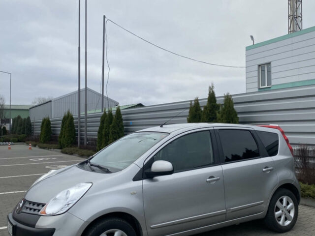 Сірий Ніссан Ноут, об'ємом двигуна 1.6 л та пробігом 215 тис. км за 4600 $, фото 13 на Automoto.ua