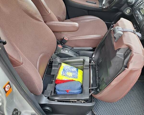 Сірий Ніссан Ноут, об'ємом двигуна 1.6 л та пробігом 161 тис. км за 6999 $, фото 45 на Automoto.ua