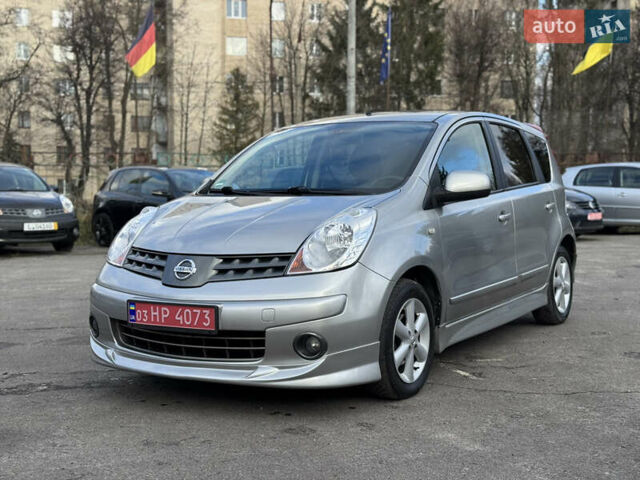 Сірий Ніссан Ноут, об'ємом двигуна 1.6 л та пробігом 185 тис. км за 6800 $, фото 1 на Automoto.ua