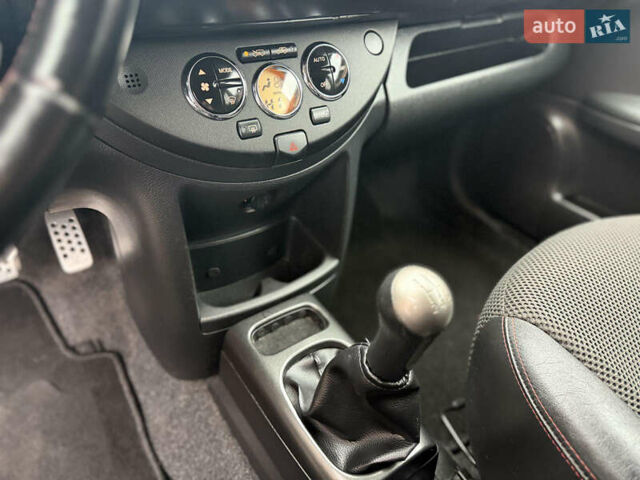 Сірий Ніссан Ноут, об'ємом двигуна 1.6 л та пробігом 90 тис. км за 5999 $, фото 32 на Automoto.ua