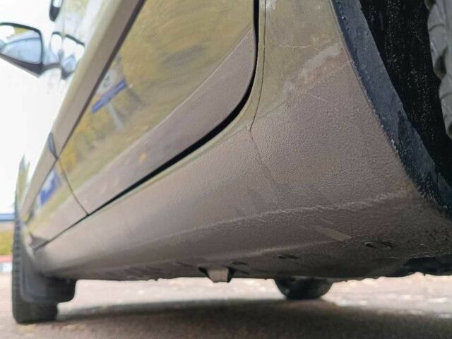 Серый Ниссан Ноут, объемом двигателя 1.4 л и пробегом 218 тыс. км за 4700 $, фото 10 на Automoto.ua