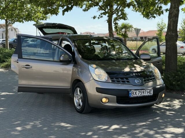 Сірий Ніссан Ноут, об'ємом двигуна 1.6 л та пробігом 147 тис. км за 6723 $, фото 8 на Automoto.ua
