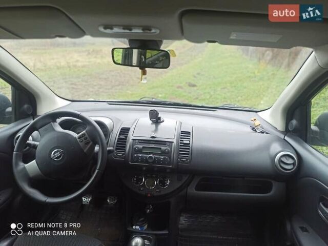 Серый Ниссан Ноут, объемом двигателя 1.6 л и пробегом 186 тыс. км за 6100 $, фото 4 на Automoto.ua