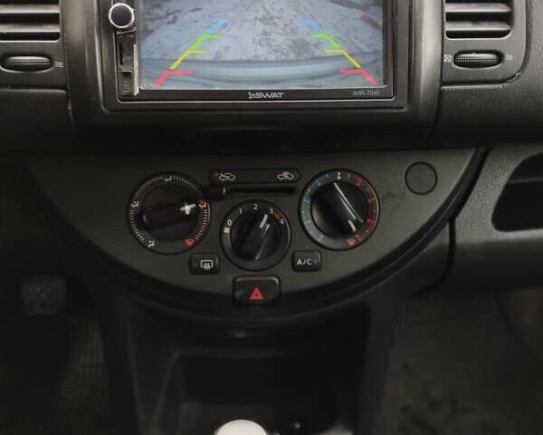 Сірий Ніссан Ноут, об'ємом двигуна 1.6 л та пробігом 181 тис. км за 5200 $, фото 8 на Automoto.ua