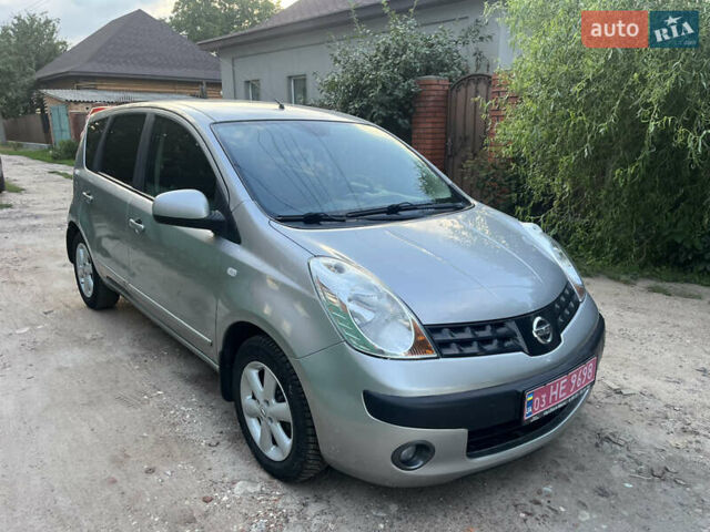 Сірий Ніссан Ноут, об'ємом двигуна 1.6 л та пробігом 236 тис. км за 7150 $, фото 1 на Automoto.ua